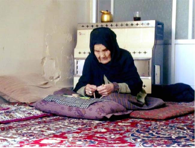 مادر شهید عبدالعلی مزاری درگذشت